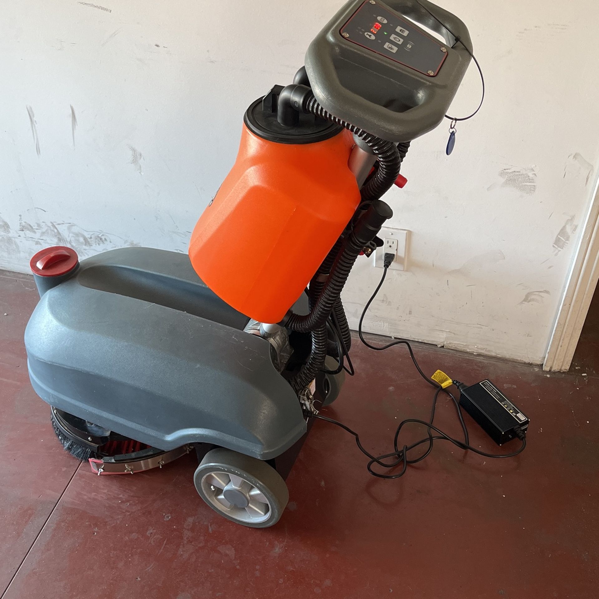 RT15 14" Commercial Compact Floor Scrubber Machine