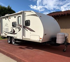 Skyline Aljo Ultra Lite Travel Trailer (210) 2012