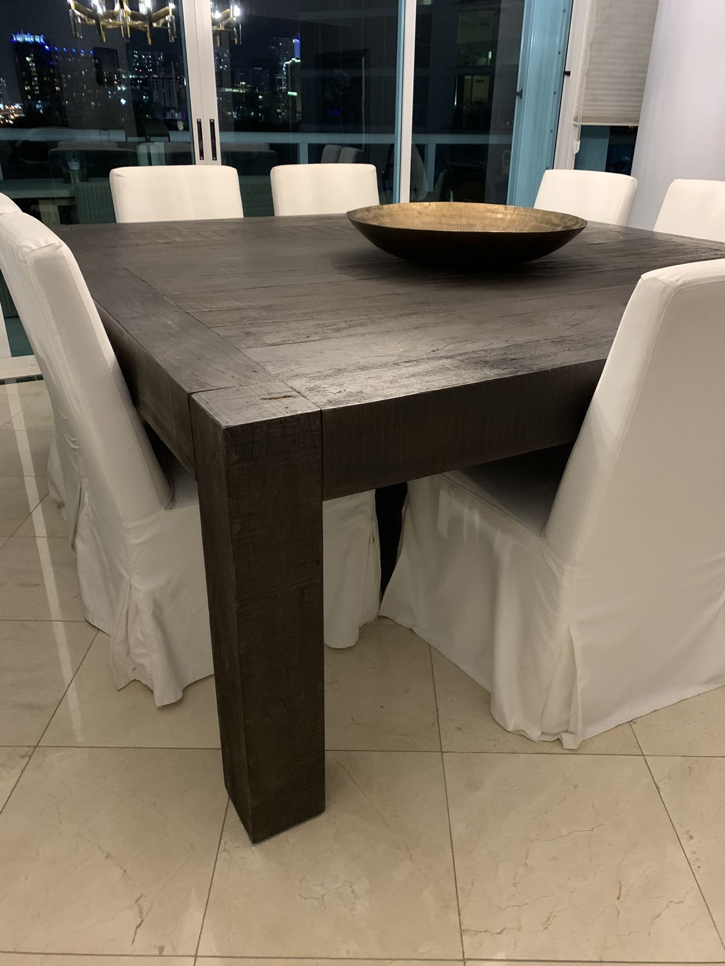 Restoration Hardware Square Dining Room table. for Sale in Miami, FL