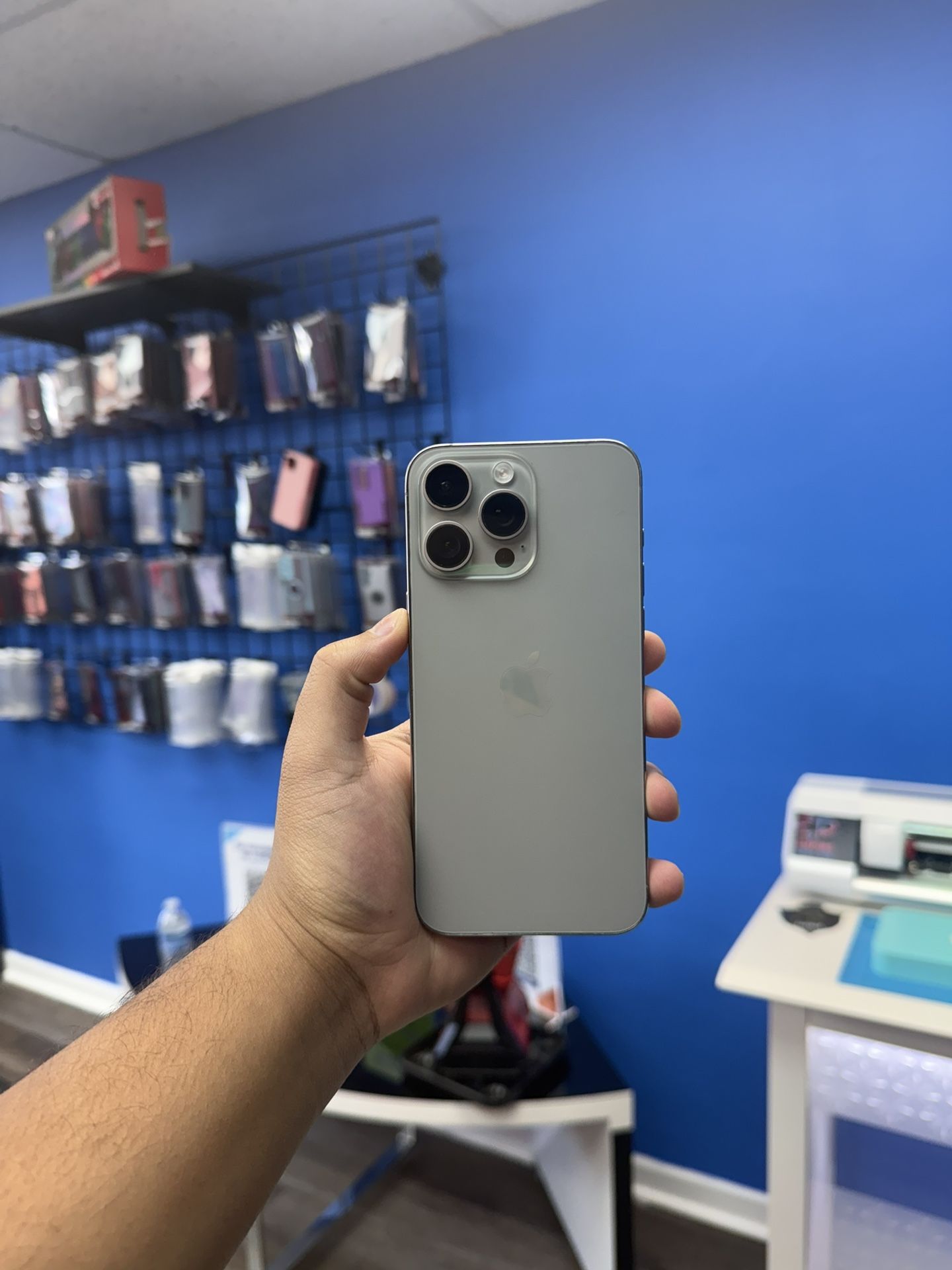 IPHONE 15 PRO MAX 256GB UNLOCKED/ DESBLOQUEADO PRECIO FIRME/ FIRM PRICE