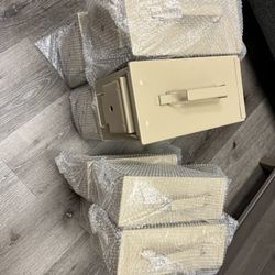 8 Tan Metal Ammo Cans Ammunition Boxes x4 50 Caliber & X4 30 Caliber 