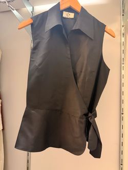 Black belted silk blouse S/M