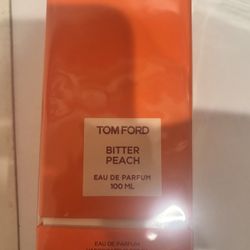 Tom Ford (BITTER PEACH PARFUM)