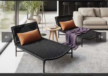 Esquire lounge chair by Mogador