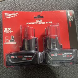 Milwaukee M12 battery 3.0ah
