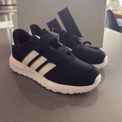 (New) Adidas Run60s Kids Shoes Size 1