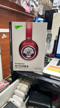 Monster N- Tune He Candy Apple Red $40