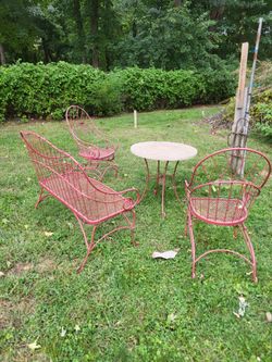Chair and table set outdoor
