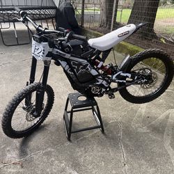 2024 Surron  with 60v chi battery 🔋