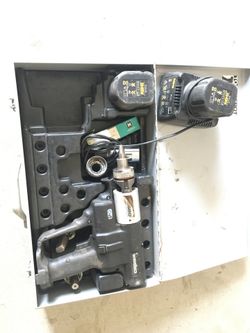 Plumbers wirsbo pex gun ,complete set.