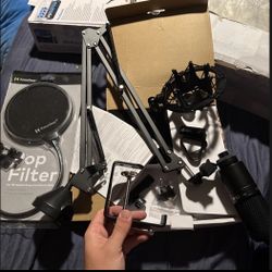 Audio technica with other stuff included