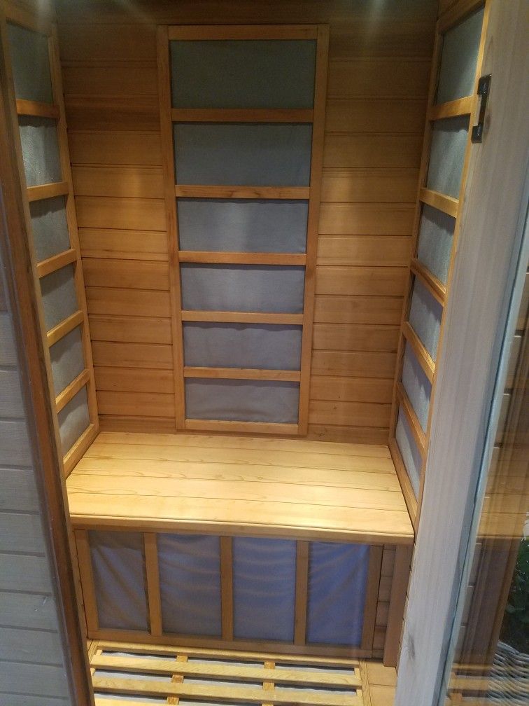 Sunlighten Signature I Cedar Infrared Sauna for Sale in Bellingham
