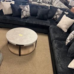 Absolutely Gorgeous Plush Sectional!