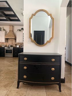 Buffet/side table/entry table