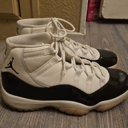 Jordan 11 Neopolitan