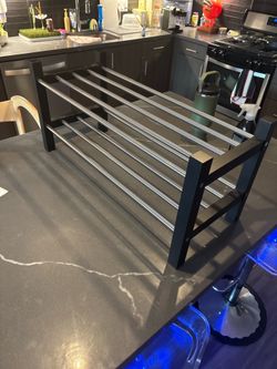 Metal shoe rack