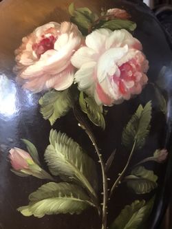 Gorgeous Victorian urn T23”W16”