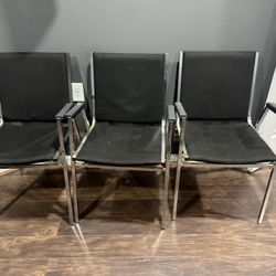 FREE 4 Chairs 