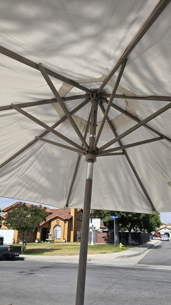 Galtec 9 Feet Umbrella. Canvas Top Art
