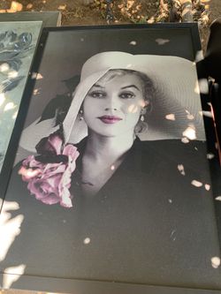 Marilyn Monroe Framed Canvas 
