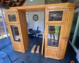Beautiful Well-Built Cabinet System for Bedroom, Storage, Etc.!