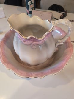 Antique wash basin