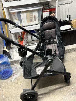 Baby Stroller (Evenflo Pivot)
