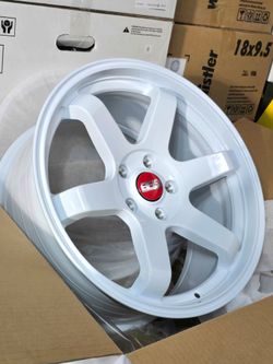 18x8.5 NEW MST MT01 WHEELS/RIMS. 5X114.3