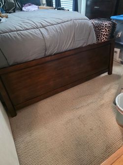 Full size Bed with extras ❤️🛌😊