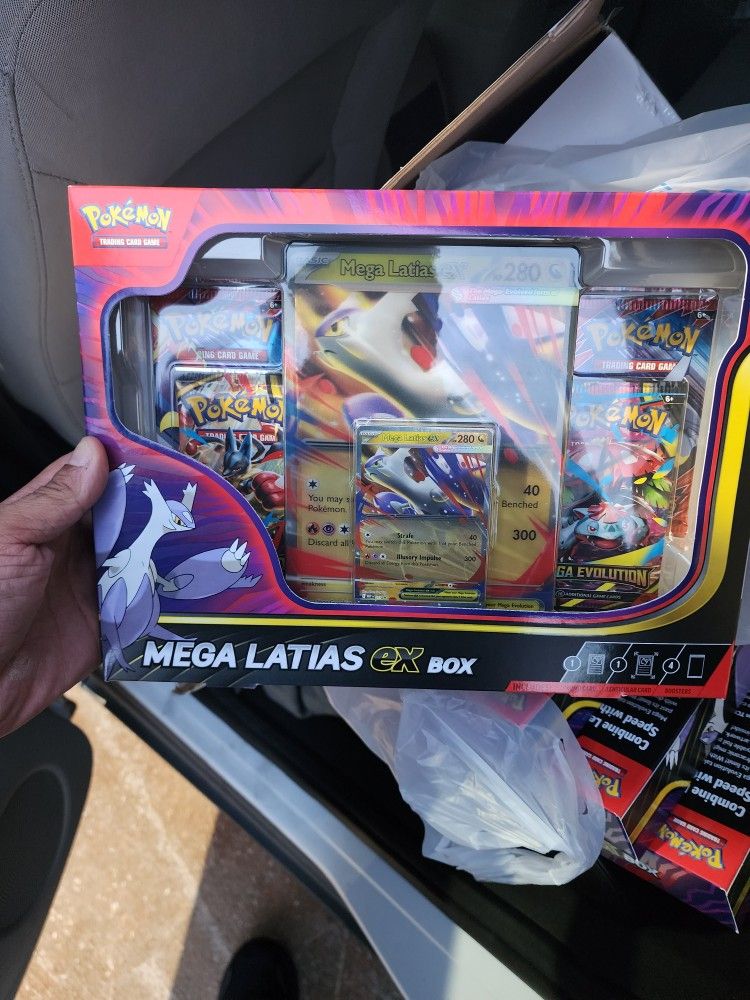 Mega Latias EX Box