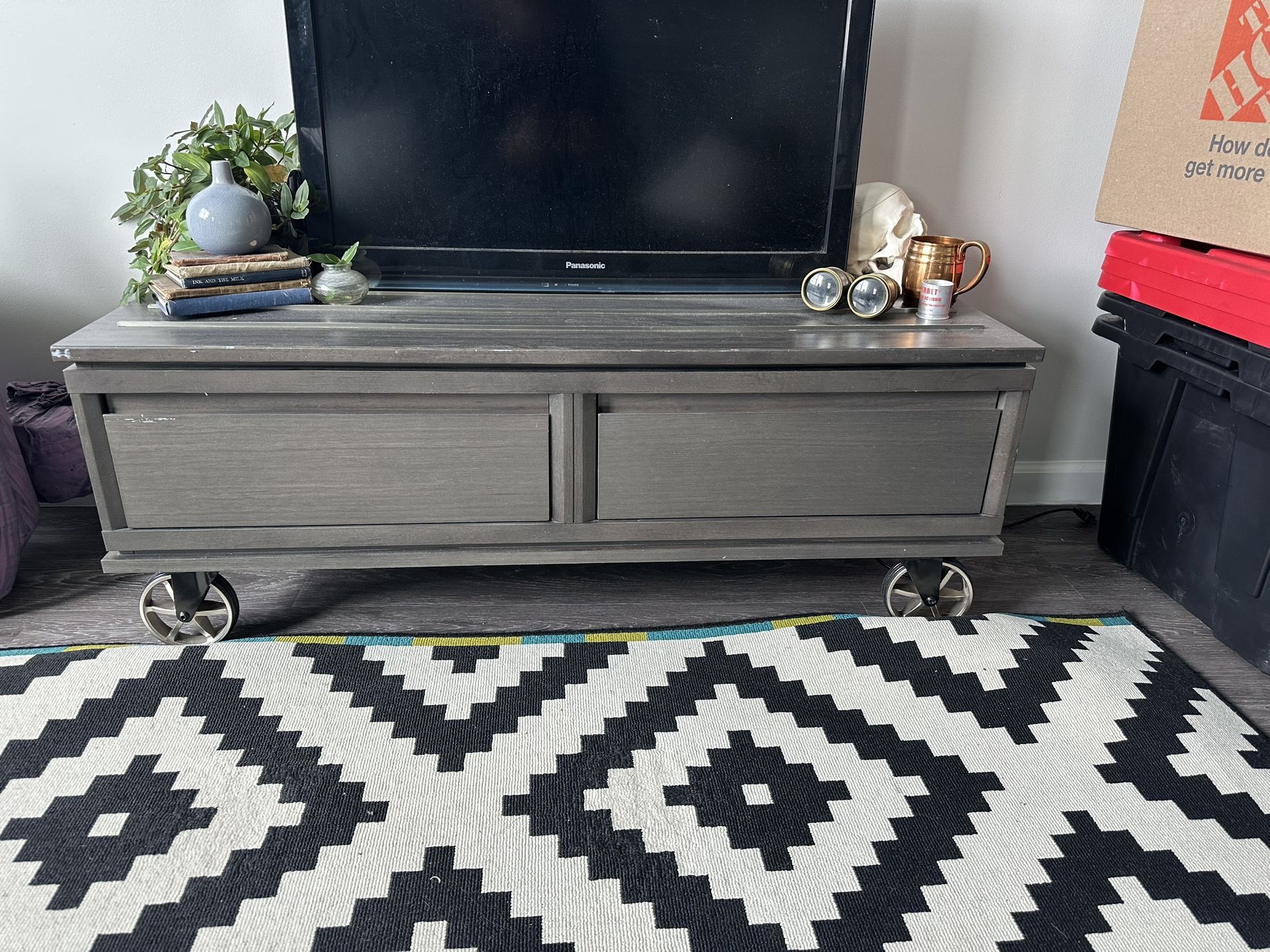 Coffee Table/TV Stand