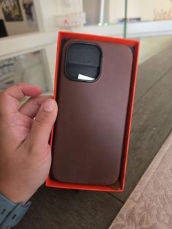 Iphone 16 pro max case and screen protector