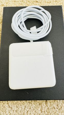 BRAND NEW - Apple 96w USB-C Power Adapter & USB-C to MagSafe 3 Cable