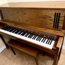 Like New Baldwin Hamilton Piano