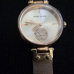 Womens Watch - Dead Battery 