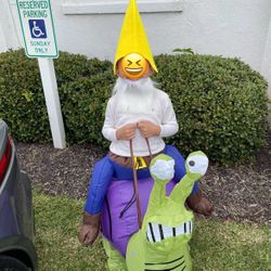 Gnome Riding a Snail Blow up Halloween Costume Kids Small 4-6. 
