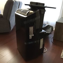 Midea Duo 14,000 BTU Dual Hose Portable Air Conditioner