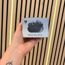 Beats Solo Buds 