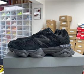 New balance 9060 triple black