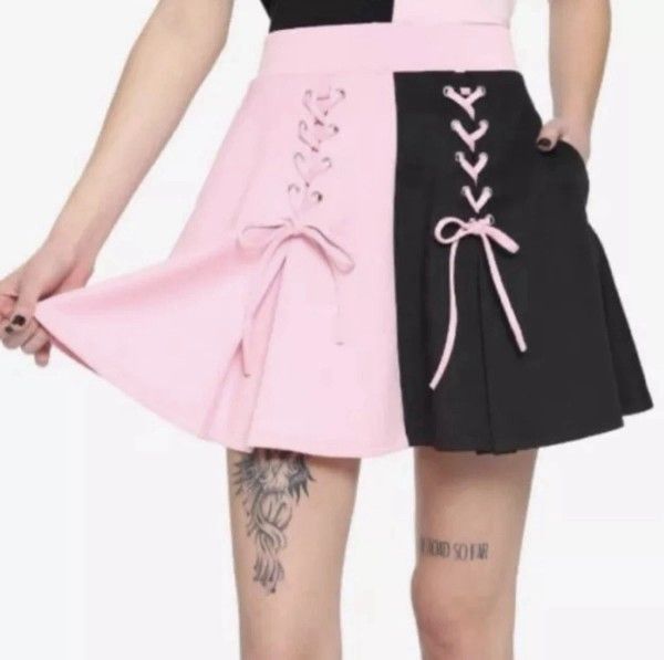 Hot Topic Women's Split Lace-Up Mini Skirt Colorblock Pink Black Size L Large