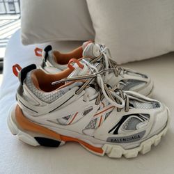 Balenciaga Track 39