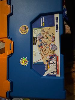 Hot Wheels Track Builder Stunt Box