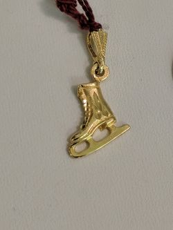 ICE SCATE CHARM SOLID GOLD OR PENDANT