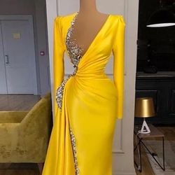 Long Sleeve Evening Dresses Mermaid Prom Gowns For Party 2020 Elegant Beads Satin Celebrity