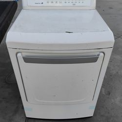 LG Maximum Capacity Electric Dryer In Perfect Working Condition 