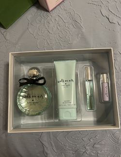New Kate Spade Walk On Air Perfume Set