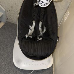Momaroo Swing 