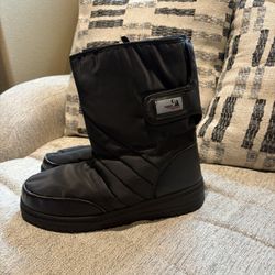 Men’s Snow Boots Size 9