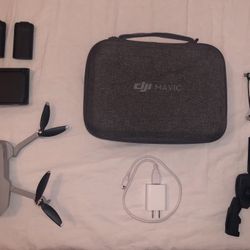 DJI Mavic Mini Fly More Combo