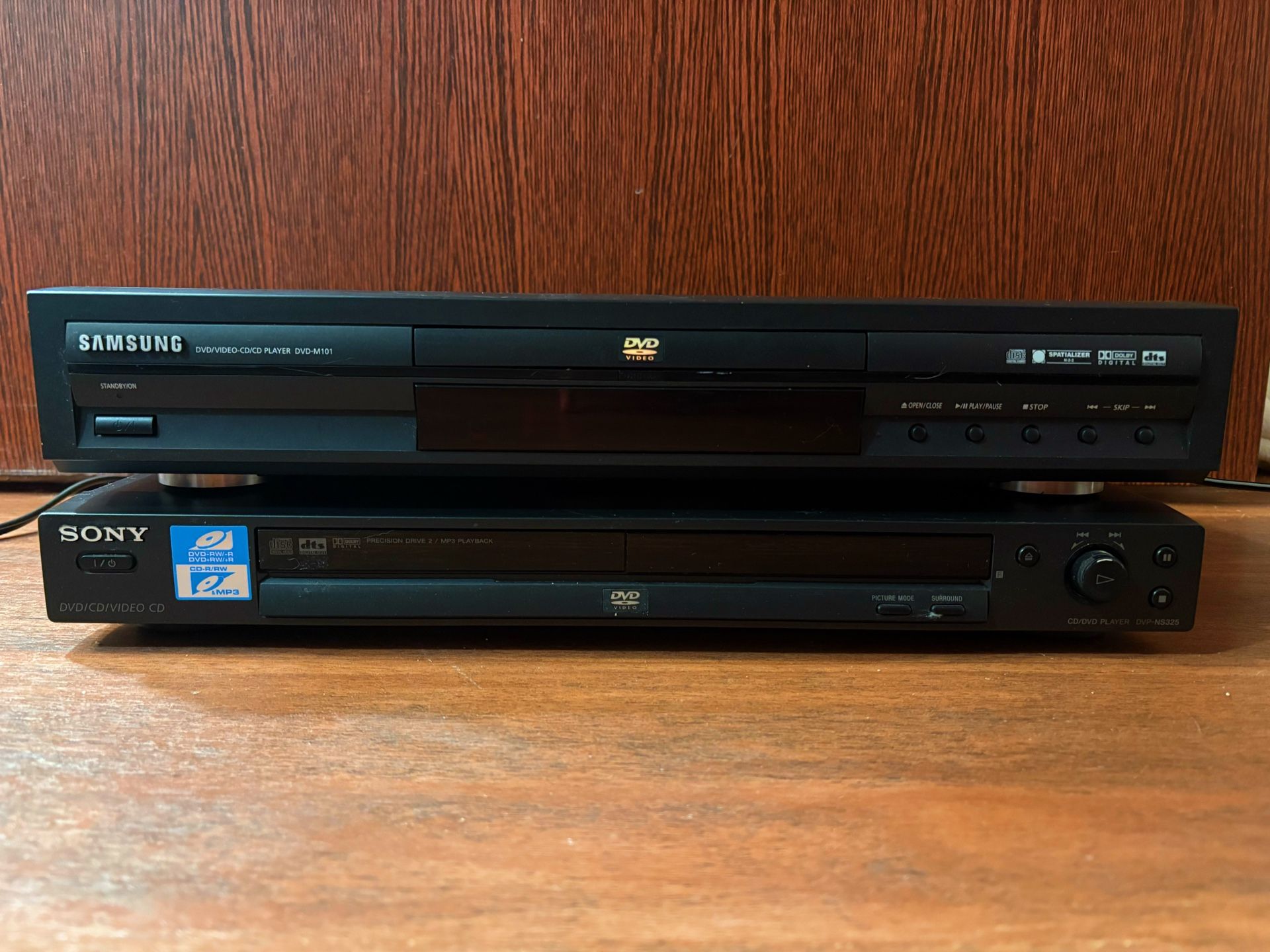Sony DVP-NS325 DVD Player/Samsung DVD Player M101